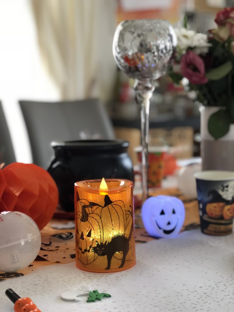 Halloween a Paris, halloween party, halloween per bambini, halloween in casa, festa di Halloween, dolci di Halloween, halloween in Paris Halloween a Paris, halloween party, halloween per bambini, halloween in casa, festa di Halloween, dolci di Halloween, halloween in Paris