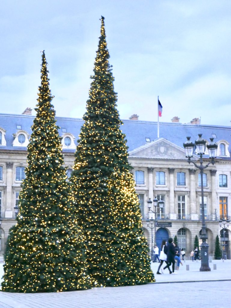 gioielli paris, paris, parigi, place vendome, ritz parigi, gioiellieri parigi, jewels, bijoux, place vendôme a Natale
