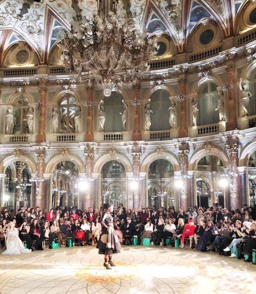 Paris Fashion Week, paris fashion week 2018, Pfw, Pfw2018, fashion week, moda a Parigi, Paris fashion, stilisti emergenti, oxford fashion studio, the river agency, intercontinental le grand, sfilate fashion week parigi, vestiti da favola