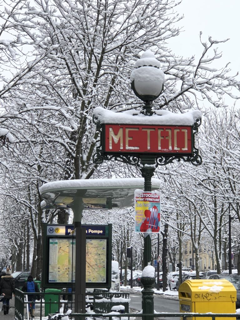 Parigi sotto la neve, parigi neve, neve a Paris, snow in Paris, printemps, montmartre, montmartre sotto la neve, neve a Montmartre, jardin des tuileries, impastastorie, impastastorie bistrot, nevicata a Parigi, nevicata a Paris